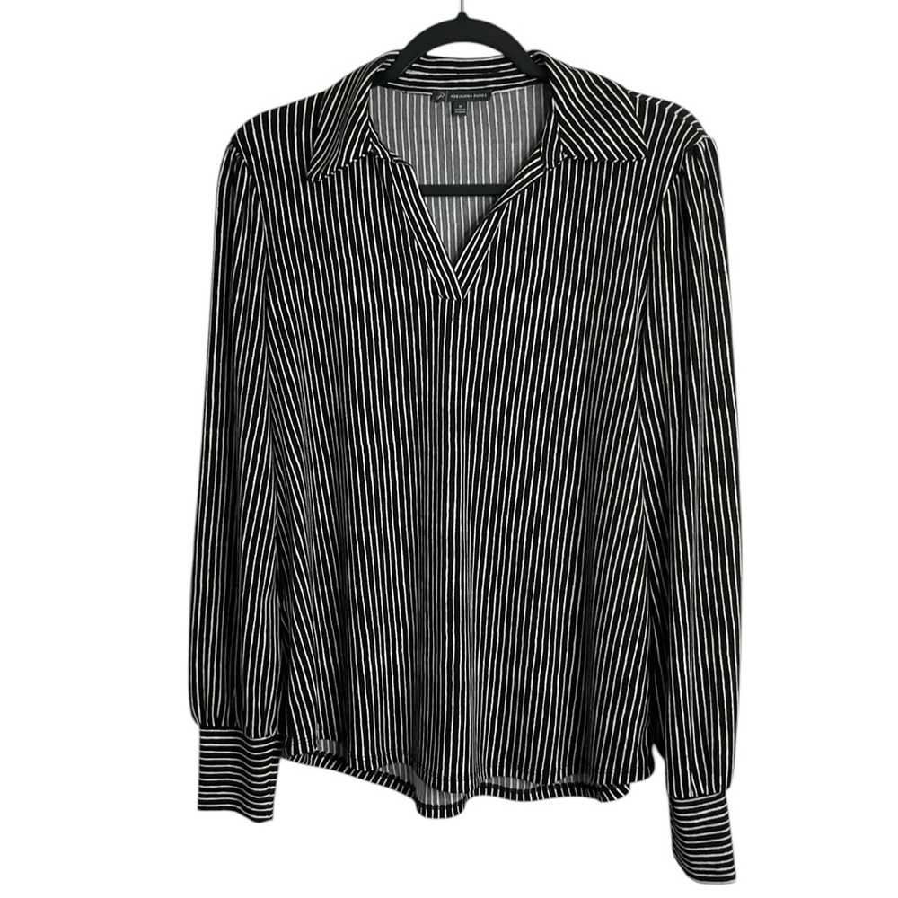 Adrianna Papell Black and White Knit Striped pullover Blouse M